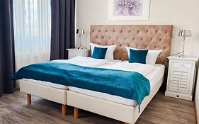Hoteltow